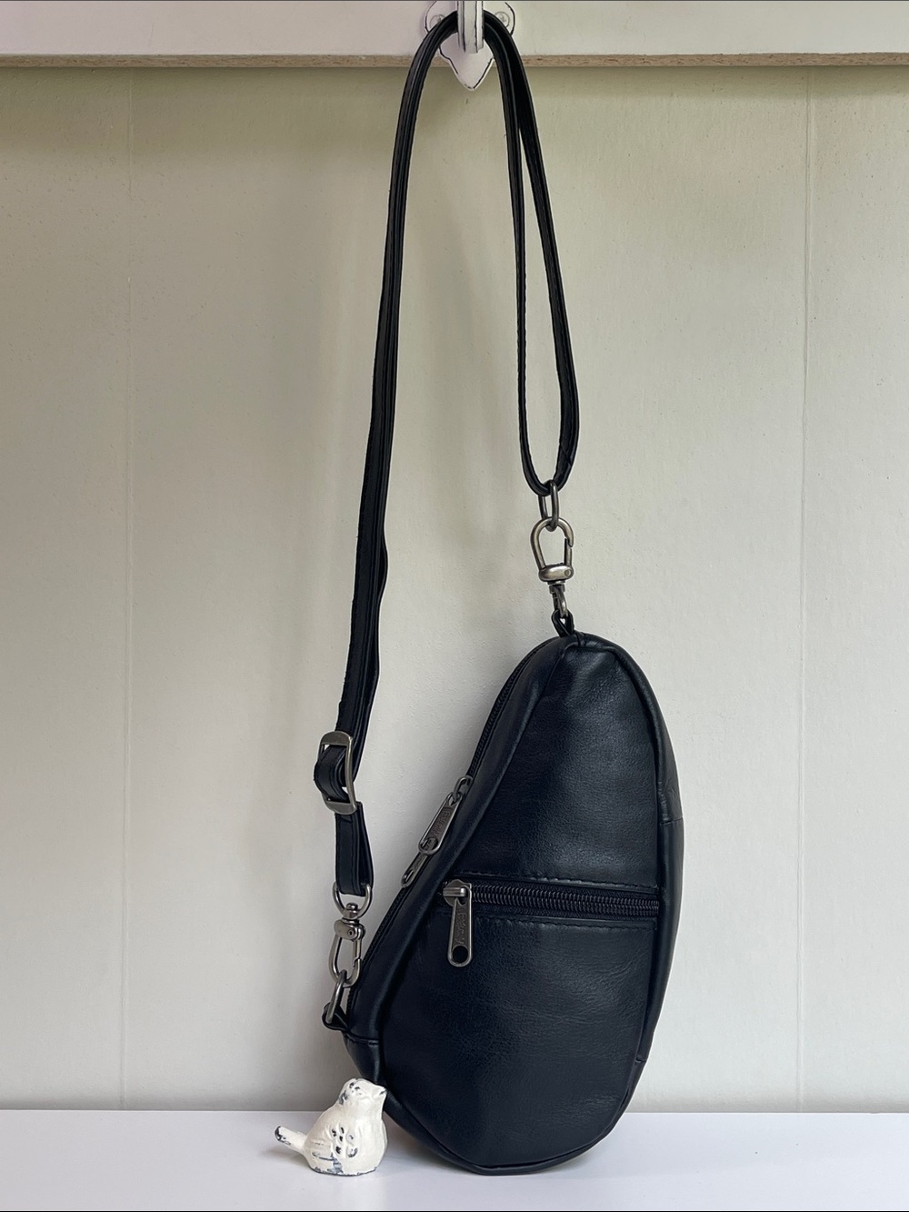 AmeriBag 8” Leather Baglett Black